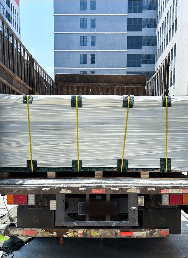 Palletized sheets loading for export